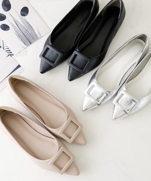 VIVIAN（ヴィヴィアン）の「ポインテッドトゥバックルモチーフフラットレインシューズ（レインシューズ・レディース・シルバー/グレー系その他7/ブラック・M/S/LL/L）」の2枚目の写真