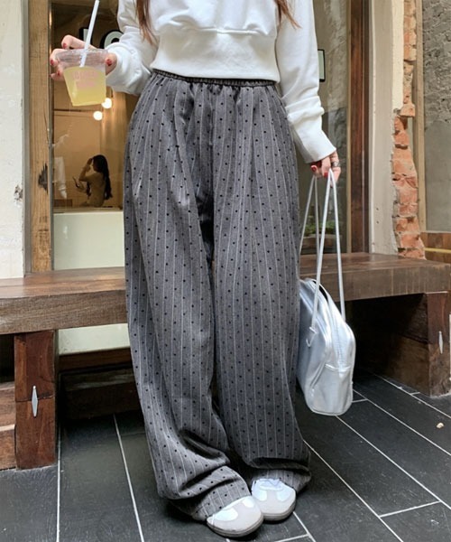 urge:(アージコロン )の「【URGE:】ハートドット ストライプ ワイド パンツ(その他パンツ・レディース・ブラック/グレー/チャコール・X-LARGE/LARGE/MEDIUM/SMALL)」の3枚目の写真