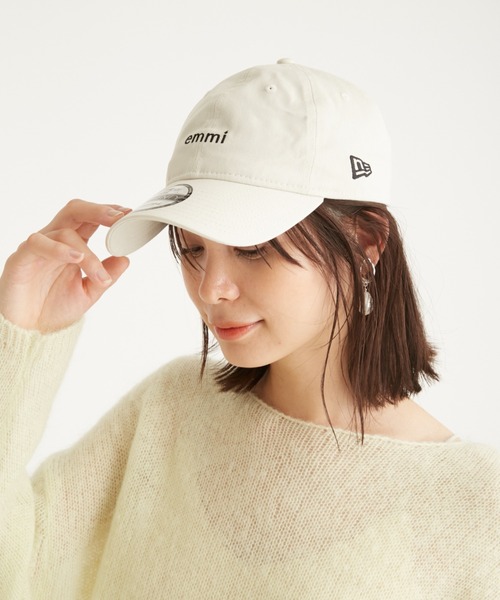 NEW ERA(ニューエラ)の「【10th】【emmi|NEW ERA】9TWENTY emmiロゴキャンバスキャップ(キャップ・レディース・インディゴブルー/イエロー/レッド/ブラック/アイボリー・FREE)」の2枚目の写真
