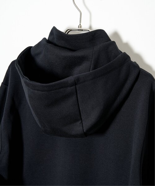 ikka（イッカ）の「【セットアップ対応】テックストレッチ2WAYジップパーカ（パーカー・メンズ・ブラック/スモークグレー・M/L/XL/S）」の11枚目の写真