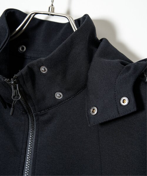ikka（イッカ）の「【セットアップ対応】テックストレッチ2WAYジップパーカ（パーカー・メンズ・ブラック/スモークグレー・M/L/XL/S）」の10枚目の写真