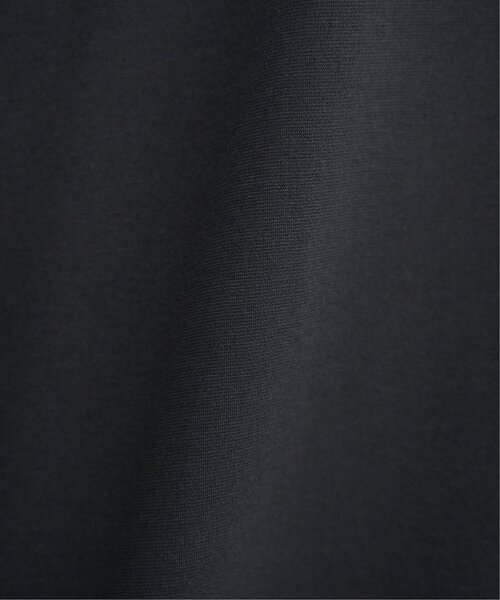 ikka（イッカ）の「【セットアップ対応】テックストレッチ2WAYジップパーカ（パーカー・メンズ・ブラック/スモークグレー・M/L/XL/S）」の4枚目の写真