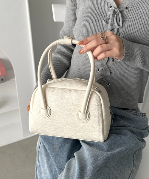 CLEA（クレア）の「【５色展開】2wayスクエアボストンバッグ（ボストンバッグ・レディース・ライトブルー/ブラック/アイボリー/ピンク/イエロー・FREE）」の3枚目の写真