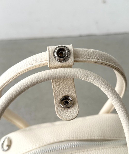 CLEA（クレア）の「【５色展開】2wayスクエアボストンバッグ（ボストンバッグ・レディース・ライトブルー/ブラック/アイボリー/ピンク/イエロー・FREE）」の12枚目の写真