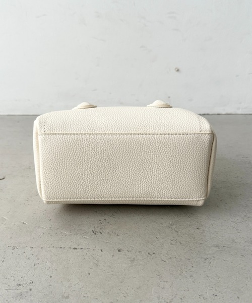 CLEA（クレア）の「【５色展開】2wayスクエアボストンバッグ（ボストンバッグ・レディース・ライトブルー/ブラック/アイボリー/ピンク/イエロー・FREE）」の11枚目の写真