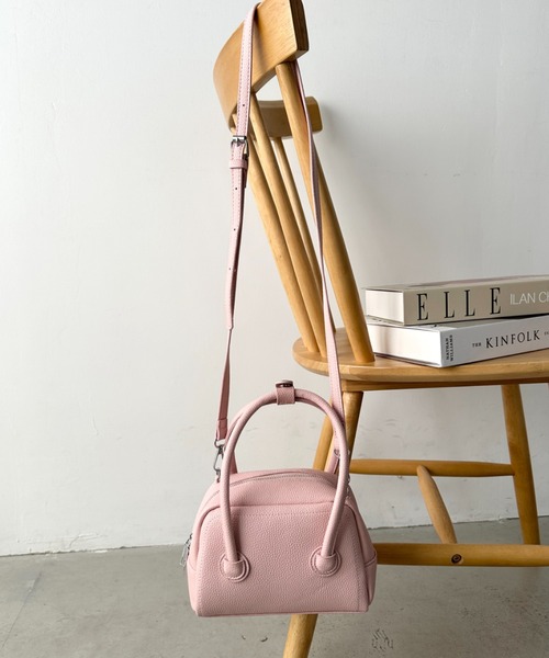 CLEA（クレア）の「【５色展開】2wayスクエアボストンバッグ（ボストンバッグ・レディース・ライトブルー/ブラック/アイボリー/ピンク/イエロー・FREE）」の6枚目の写真