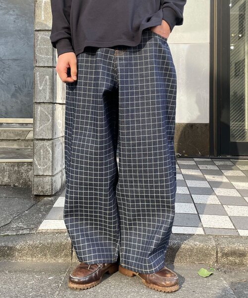 CIAOPANIC(チャオパニック)の「【cian denim/シアンデニム】バギーワイドデニム(デニムパンツ・レディース・サックスブルー/インディゴブルー/ブルー/ブラック/ホワイト/グレー/チャコールグレー/ネイビー/ダークブルー・SMALL/MEDIUM/LARGE)」の5枚目の写真