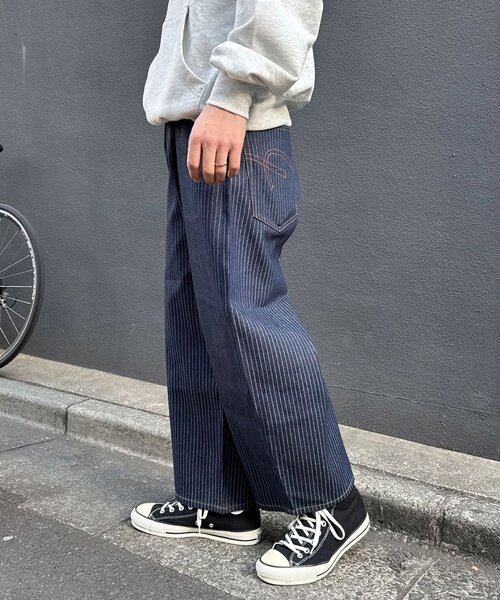 CIAOPANIC(チャオパニック)の「【cian denim/シアンデニム】バギーワイドデニム(デニムパンツ・レディース・サックスブルー/インディゴブルー/ブルー/ブラック/ホワイト/グレー/チャコールグレー/ネイビー/ダークブルー・SMALL/MEDIUM/LARGE)」の16枚目の写真