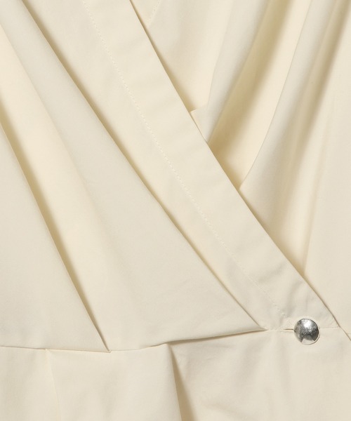 ESTNATION（エストネーション）の「ESTNATION / ペプラムブラウス（シャツ/ブラウス・レディース・ブラック/アイボリー・36/38）」の14枚目の写真