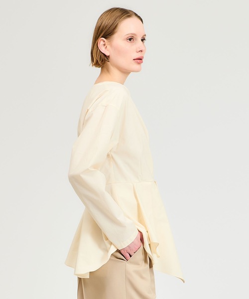 ESTNATION（エストネーション）の「ESTNATION / ペプラムブラウス（シャツ/ブラウス・レディース・ブラック/アイボリー・36/38）」の7枚目の写真