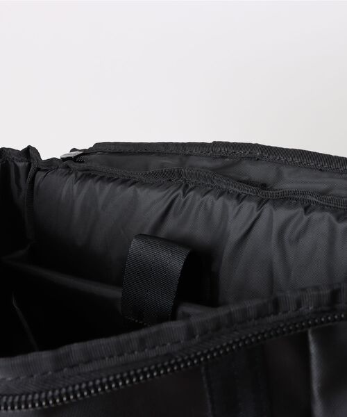 NEW ERA(ニューエラ)の「【NEW ERA/ニューエラ】BOX PACK TPU(バックパック/リュック・メンズ・ブラック/ブラック系その他・FREE)」の4枚目の写真
