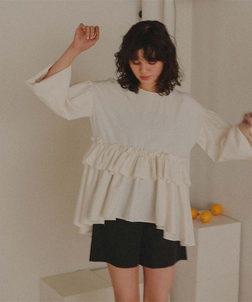 titivate（ティティベイト）の「バックリボンフリルレイヤードトップス/ラッシュガード（ラッシュガード・レディース・アイボリー/ブラック・L/M/S）」の4枚目の写真