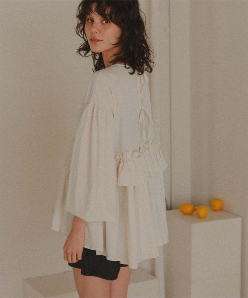 titivate（ティティベイト）の「バックリボンフリルレイヤードトップス/ラッシュガード（ラッシュガード・レディース・アイボリー/ブラック・L/M/S）」の5枚目の写真