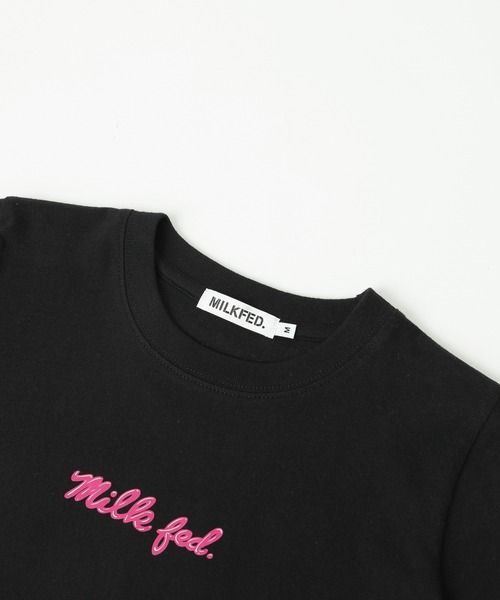 MILKFED.(ミルクフェド)の「ICING LOGO COMPACT S/S TEE(Tシャツ/カットソー・レディース・レッド/ブラウン/ホワイト/ブラック・M/S)」の9枚目の写真
