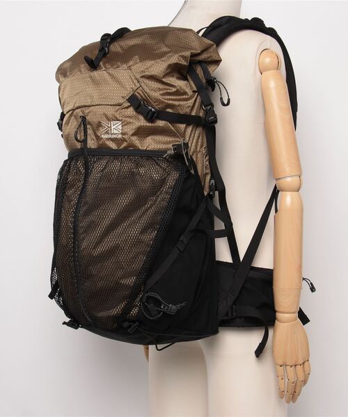 karrimor(カリマー)の「cleave 40(バックパック/リュック・メンズ・ブラウン/ホワイト/チャコールグレー・S/M)」の22枚目の写真