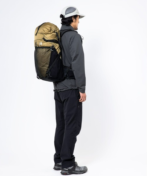 karrimor(カリマー)の「cleave 40(バックパック/リュック・メンズ・ブラウン/ホワイト/チャコールグレー・S/M)」の6枚目の写真