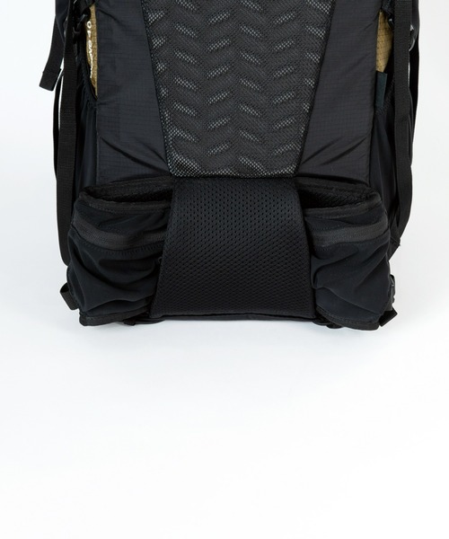karrimor(カリマー)の「cleave 40(バックパック/リュック・メンズ・ブラウン/ホワイト/チャコールグレー・S/M)」の20枚目の写真