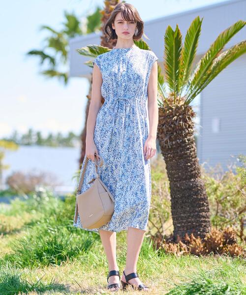 DRESSTERIOR（ドレステリア）の「【ポケット付き/花柄】フラワープリントフレンチスリーブワンピ（ワンピース・レディース・スモーキーグリーン系1/ブルー系・34/36/38）」の17枚目の写真