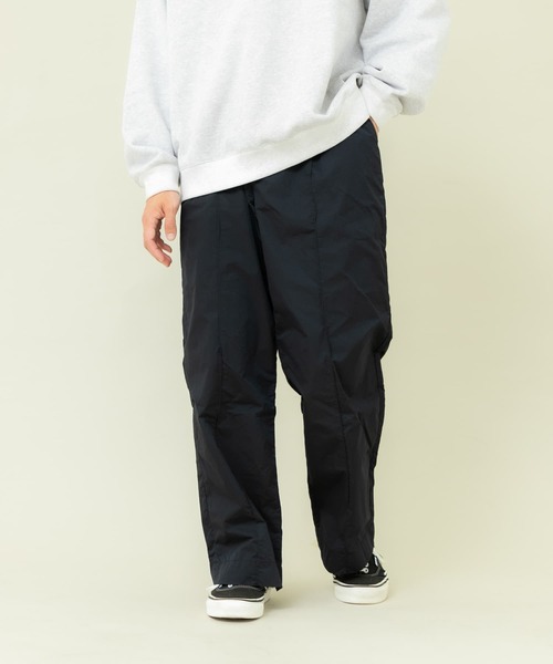 定価5万円 LOWNN STRAIGHT TROUSERS セール】NYLON STRAIGHT PANTS（その他パンツ）｜URBAN RESEARCH