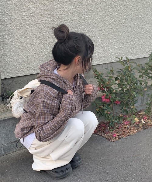 anyonemore（エニワンモア）の「サイドタック切替トレーニングパンツ（スウェットパンツ・レディース・アイボリー/グレー・FREE）」の12枚目の写真