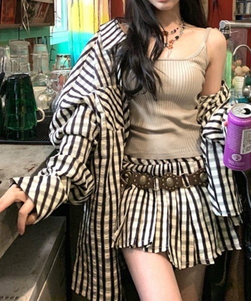 SHEENA（シーナ）の「セットアップ　オーバーサイズチェックシャツ×プリーツミニスカート　2点SET（セットアップ・レディース・アイボリー・S/M/L）」の6枚目の写真