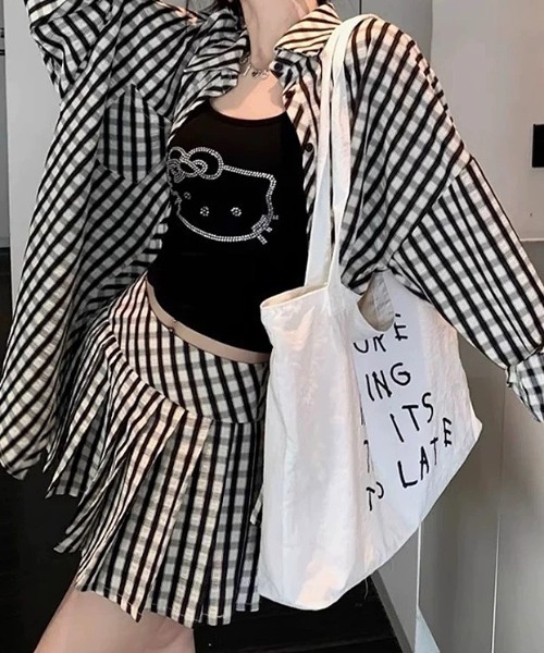 SHEENA（シーナ）の「セットアップ　オーバーサイズチェックシャツ×プリーツミニスカート　2点SET（セットアップ・レディース・アイボリー・S/M/L）」の13枚目の写真