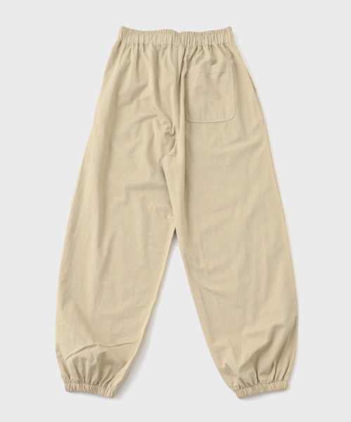 WISM(ウィズム)の「【INTODUSK / イントゥダスク】 GATHER DRAWSTRING PANT DSPI503(その他パンツ・メンズ・アイボリー・SMALL/MEDIUM)」の2枚目の写真