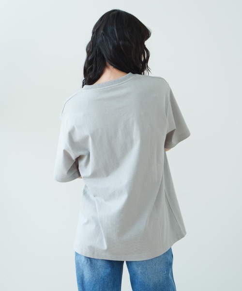 eLur（エラー）の「ドッグプリントTシャツ（Tシャツ/カットソー・レディース・アイボリー/ライトブルー/グレー・FREE）」の6枚目の写真