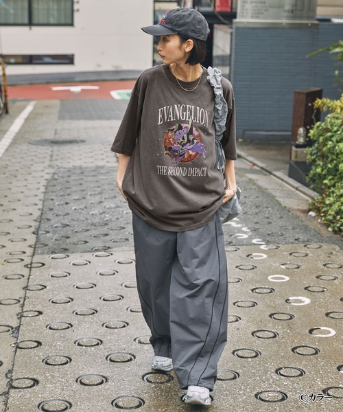 MONO-MART（モノマート）の「【EVANGELION】別注 エヴァンゲリオン ヴィンテージ加工 グラフィック刺繍 オーバーサイズ半袖Tシャツ（Tシャツ/カットソー・メンズ・ブラック/ブラック系2/ブラック系1・M/L）」の17枚目の写真