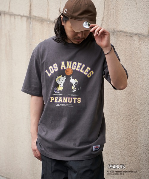 NO NEED（ノーニード）の「【NUTMEG/ナツメグ】Peaunts バスケT（Tシャツ/カットソー・メンズ・ホワイト/チャコール/ネイビー/グレー・M/L/LL）」の20枚目の写真