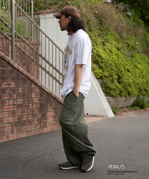 NO NEED（ノーニード）の「【NUTMEG/ナツメグ】Peaunts バスケT（Tシャツ/カットソー・メンズ・ホワイト/チャコール/ネイビー/グレー・M/L/LL）」の13枚目の写真