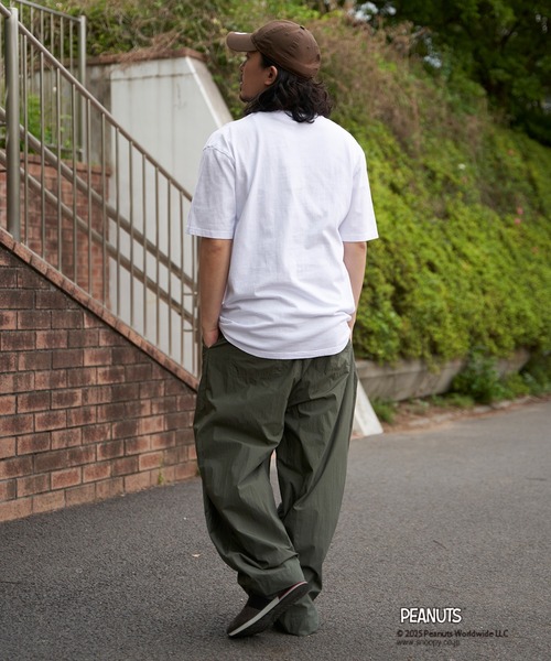 NO NEED（ノーニード）の「【NUTMEG/ナツメグ】Peaunts バスケT（Tシャツ/カットソー・メンズ・ホワイト/チャコール/ネイビー/グレー・M/L/LL）」の15枚目の写真