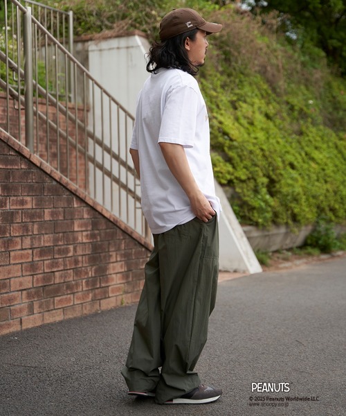 NO NEED（ノーニード）の「【NUTMEG/ナツメグ】Peaunts バスケT（Tシャツ/カットソー・メンズ・ホワイト/チャコール/ネイビー/グレー・M/L/LL）」の17枚目の写真