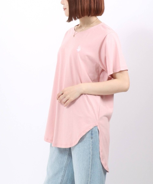 U.S. POLO ASSN.(ユーエスポロアッスン)の「U.S.POLO ASSN. (ユーエスポロアッスン)ブランドロゴワンポイント刺繍 ラウンドヘムTシャツ レディース(Tシャツ/カットソー・レディース・ピンク/ホワイト/ネイビー・L/M)」の15枚目の写真