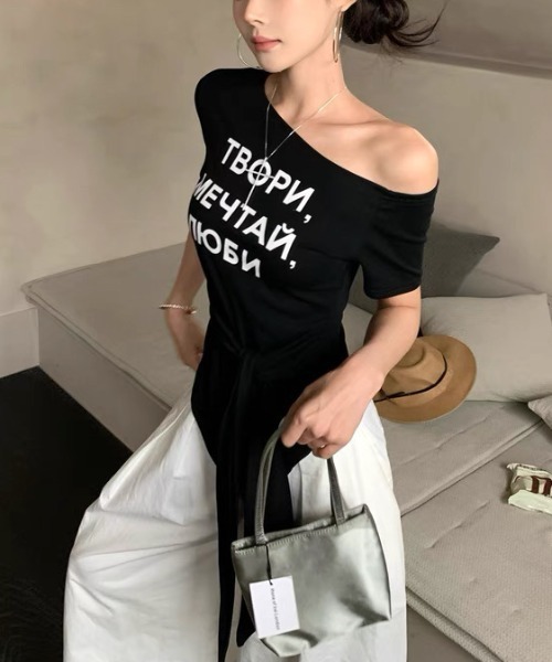 Sibra（シブラ）の「アシメオフショルダーロゴTシャツ（Tシャツ/カットソー・レディース・ホワイト/イエロー/ブラック/グレー・M）」の16枚目の写真
