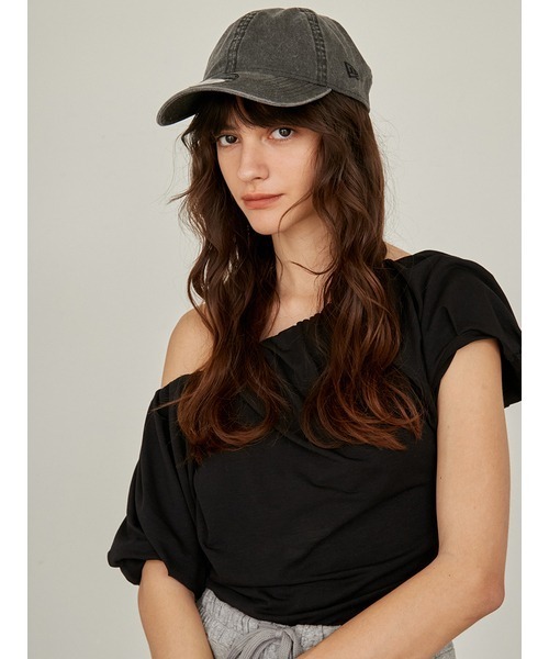 styling/（スタイリング）の「ワンショルダーギャザートップス（Tシャツ/カットソー・レディース・ブラック/ホワイト/ベージュ・FREE）」の3枚目の写真