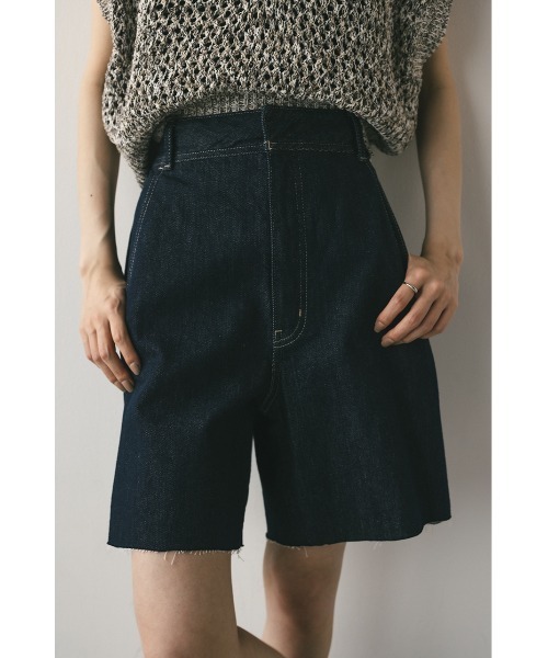 STYLEMIXER（スタイルミキサー）の「サイドタックハーフデニム（デニムパンツ・レディース・インディゴブルー/ブラック・SMALL/MEDIUM）」の2枚目の写真