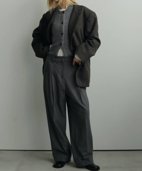 anuke（アンヌーク）の「anuke Crewneck Botton Vest クルーネック