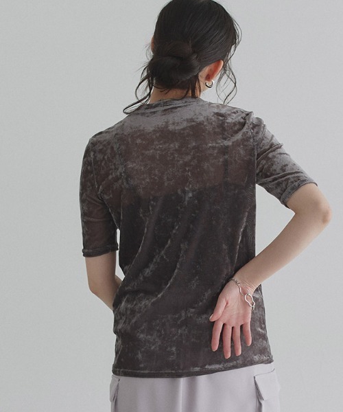 ECLAM(クラム)の「ストレッチ シアー ベロア Tシャツ(Tシャツ/カットソー・レディース・キナリ/グレー・M)」の6枚目の写真