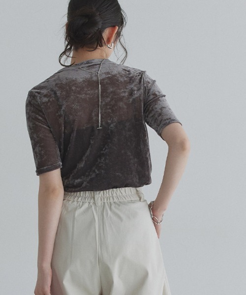 ECLAM(クラム)の「ストレッチ シアー ベロア Tシャツ(Tシャツ/カットソー・レディース・キナリ/グレー・M)」の9枚目の写真