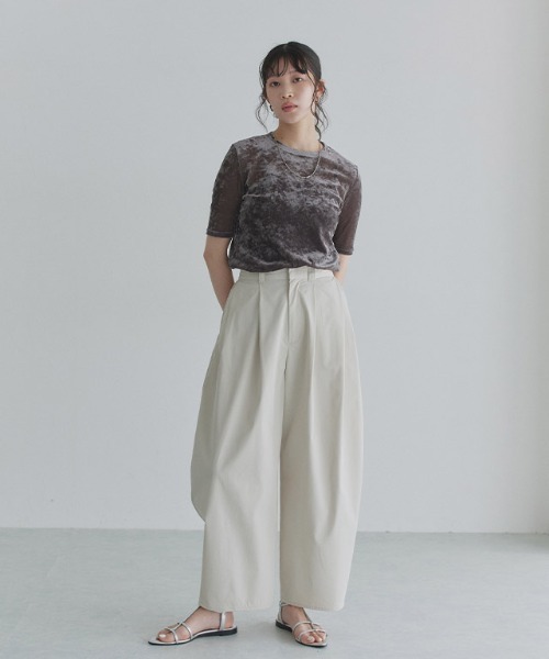ECLAM(クラム)の「ストレッチ シアー ベロア Tシャツ(Tシャツ/カットソー・レディース・キナリ/グレー・M)」の18枚目の写真