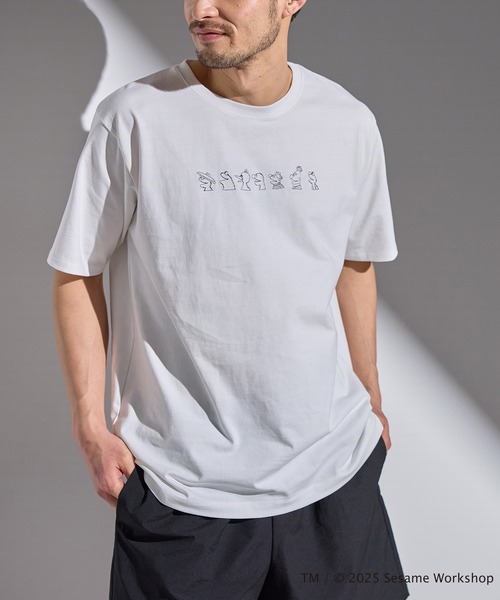 for/c(フォーシー)の「SESAME STREET / Tシャツ(UNISEX)【サスティナブル】(Tシャツ/カットソー・レディース・オフホワイト/スミクロ・4/3/2/1)」の11枚目の写真