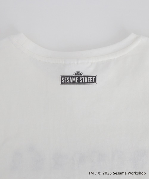 for/c(フォーシー)の「SESAME STREET / Tシャツ(UNISEX)【サスティナブル】(Tシャツ/カットソー・レディース・オフホワイト/スミクロ・4/3/2/1)」の14枚目の写真