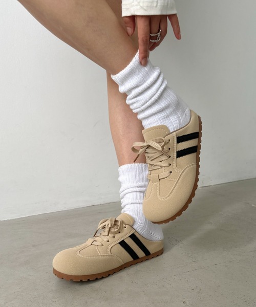 CLEA（クレア）の「スウェードタッチサボスニーカー（スニーカー・レディース・ブラウン/ベージュ/イエロー・23.5cm/24.5cm）」の14枚目の写真