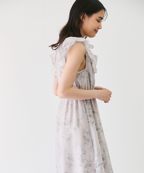 Jayro(ジャイロ)の「花柄フリルワンピース(ワンピース・レディース・ホワイト系その他2/ブラック/グレー系その他・M)」の12枚目の写真