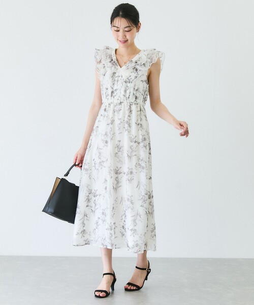 Jayro(ジャイロ)の「花柄フリルワンピース(ワンピース・レディース・ホワイト系その他2/ブラック/グレー系その他・M)」の15枚目の写真