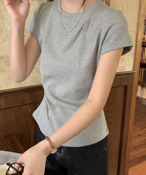 Lace Ladies(レースレディース)の「クルーネック 肩タック サイドギャザー フレンチスリーブ Tシャツ(Tシャツ/カットソー・レディース・アイボリー/ブラック/グレー・M/XL)」の5枚目の写真