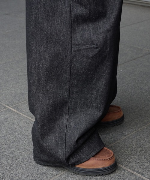 Perushu(ペルーシュ)の「ハトメループリジットワイドタックデニム(デニムパンツ・メンズ・インディゴブルー/ブラック・SMALL/MEDIUM/LARGE)」の18枚目の写真