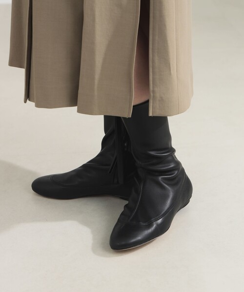 Demi-Luxe BEAMS（デミルクス ビームス）の「PIPPICHIC / chu chu stretch ブーツ（ドレスシューズ・レディース・ブラック・37.5/36.5/35.5）」の2枚目の写真