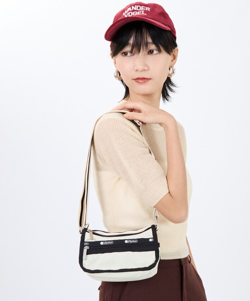 LeSportsac(レスポートサック)の「SMALL LOAF CROSSBODY スペクテイターサンドバー/ブラック(ショルダーバッグ・レディース・ホワイト・FREE)」の1枚目の写真